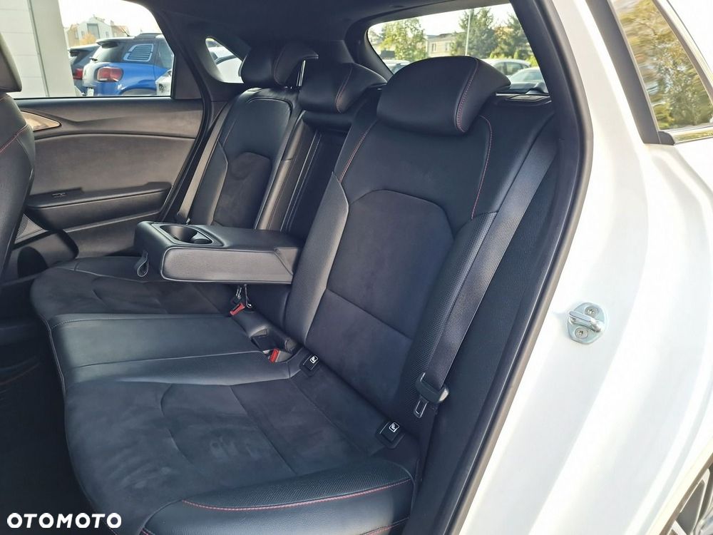 Kia Ceed 1.6 T-GDI GT - 19