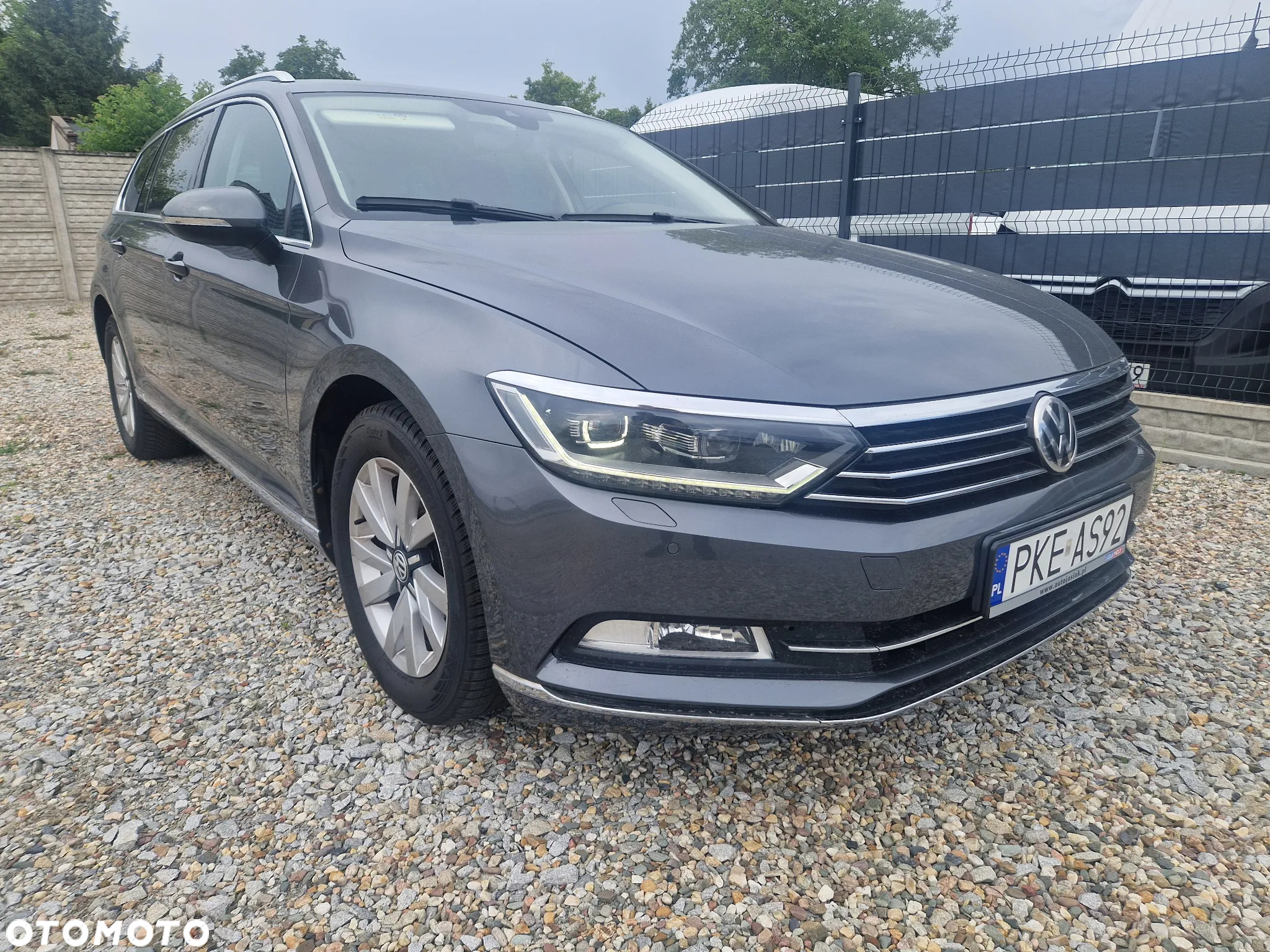 Volkswagen Passat Variant 2.0 TDI SCR DSG Highline - 3
