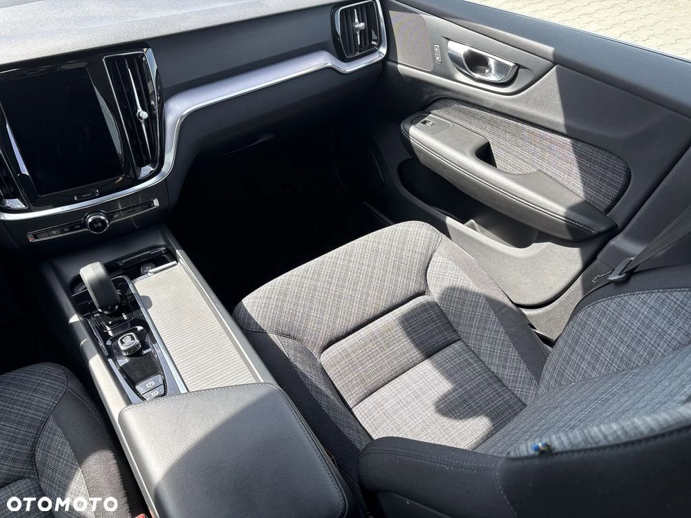 Volvo V60 B3 B Core - 21