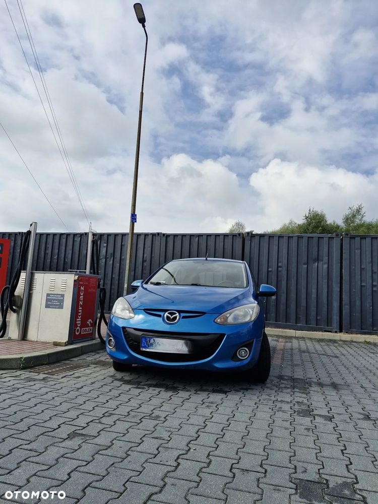 Mazda 2 - 4