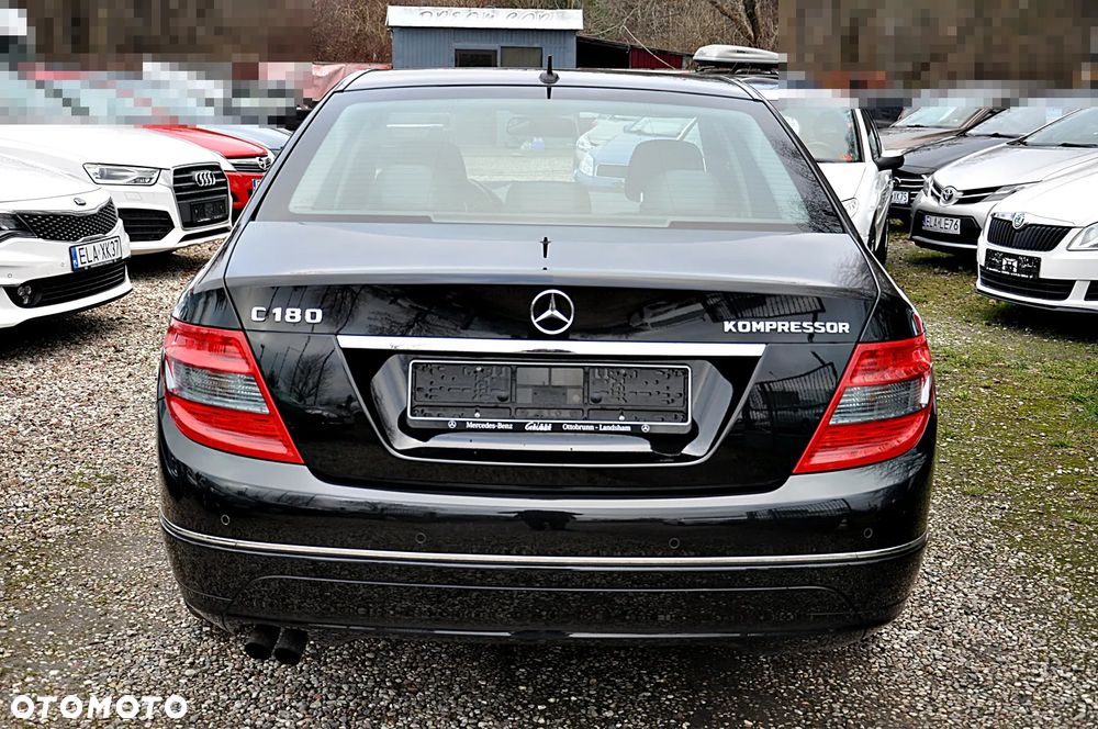 Mercedes-Benz Klasa C 180 Kompressor BlueEFFICIENCY Avantgarde - 13