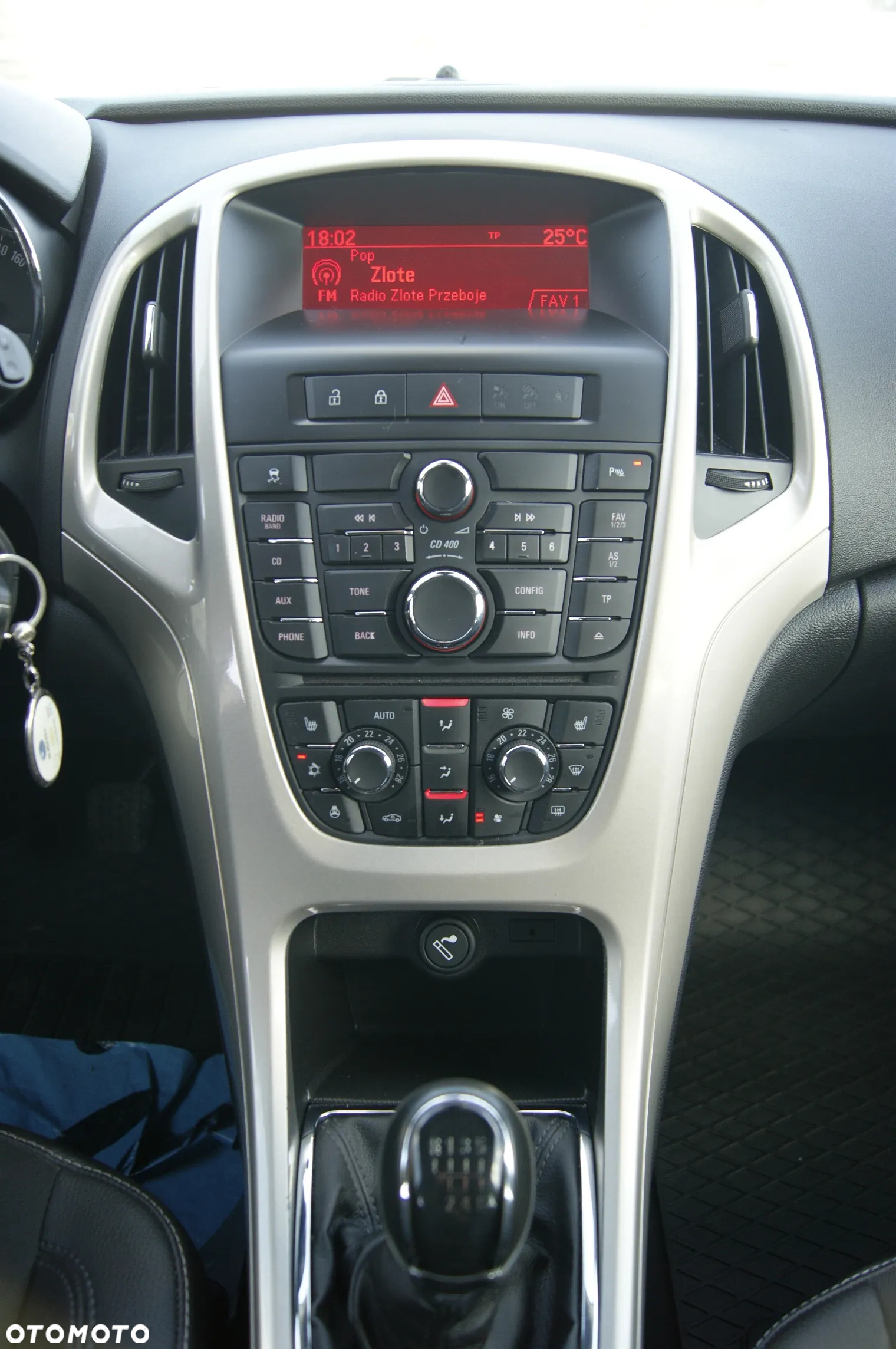Opel Astra 1.4 Turbo Cosmo - 11
