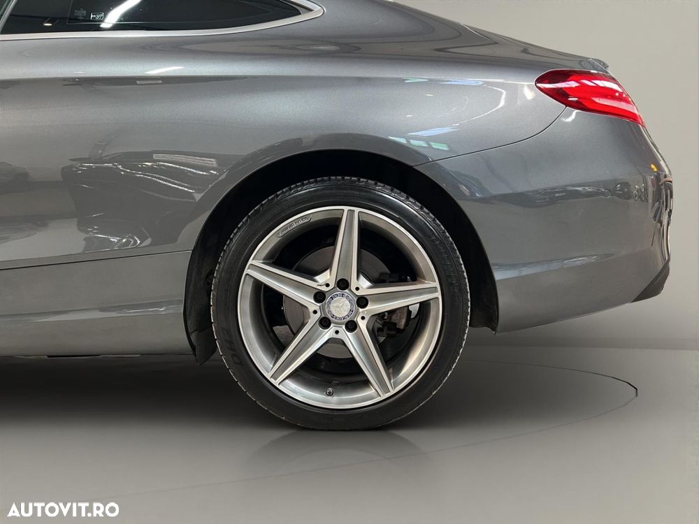 Mercedes-Benz C 220 d 4MATIC 9G-TRONIC - 37