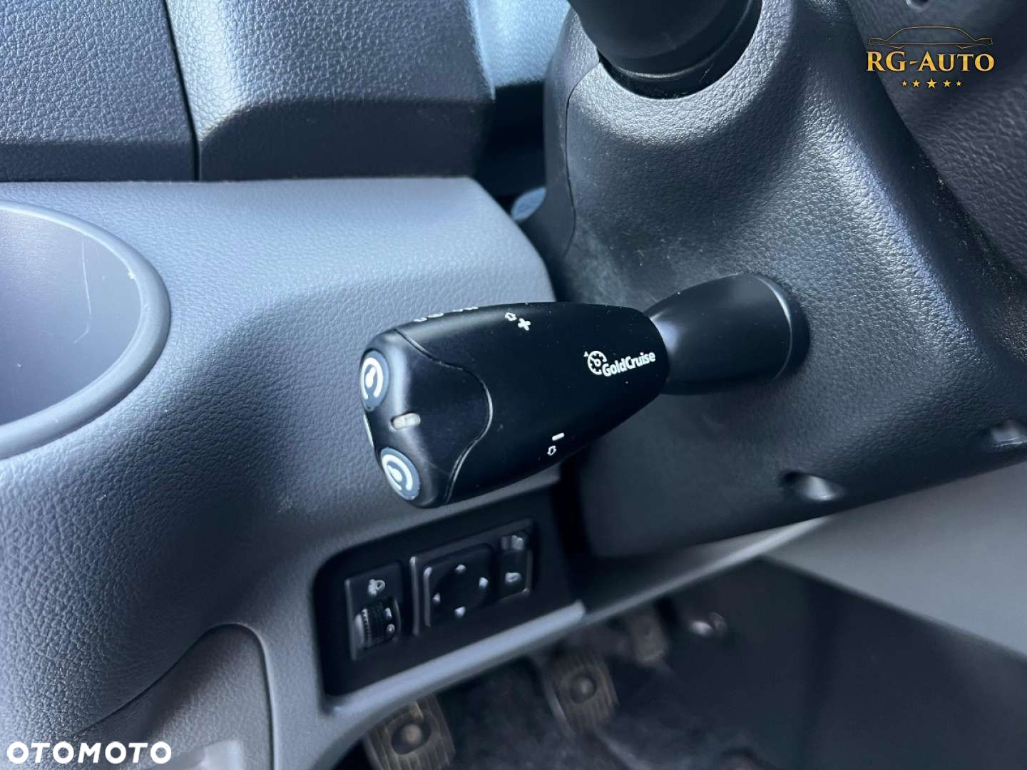 Nissan NV200 - 28