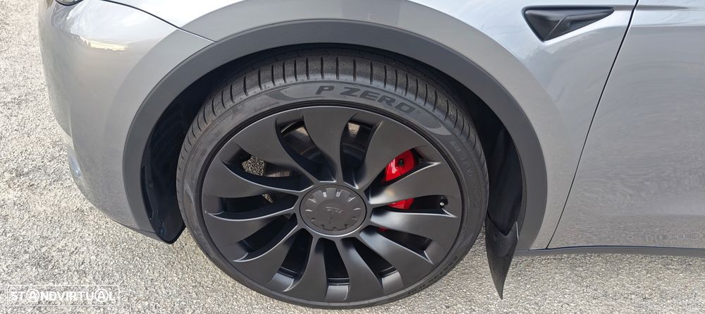 Tesla Model Y Performance Tração Integral - 14