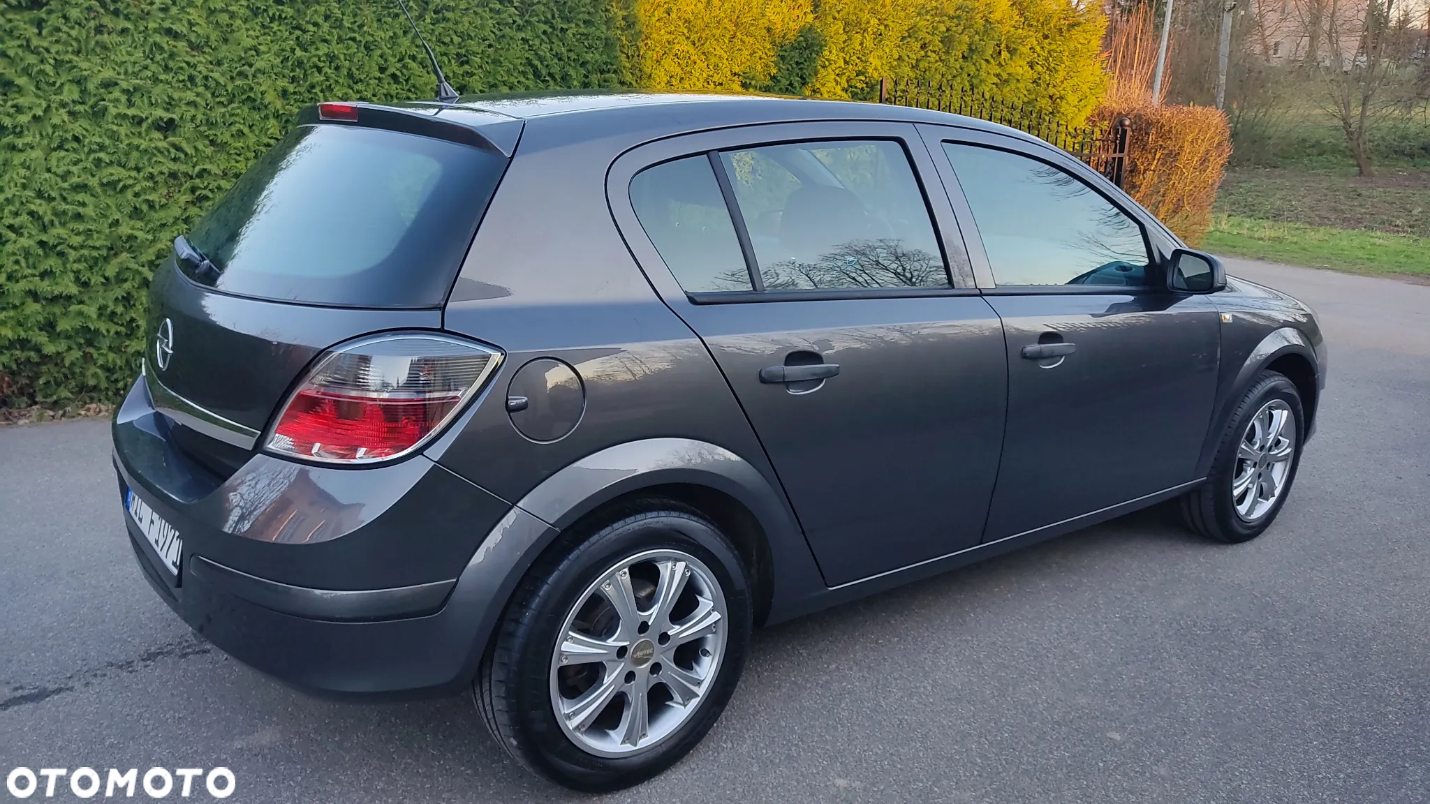 Opel Astra 1.6 Active - 22