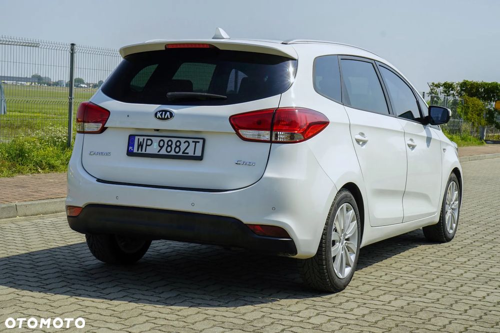 Kia Carens 1.7 CRDi L DCT - 10