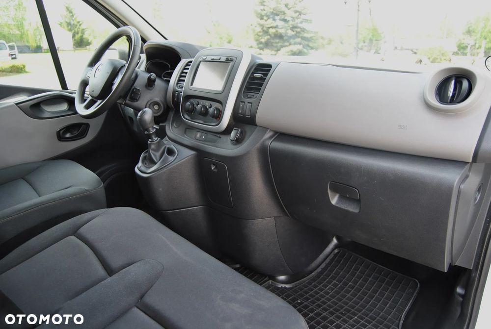 Renault Trafic - 6