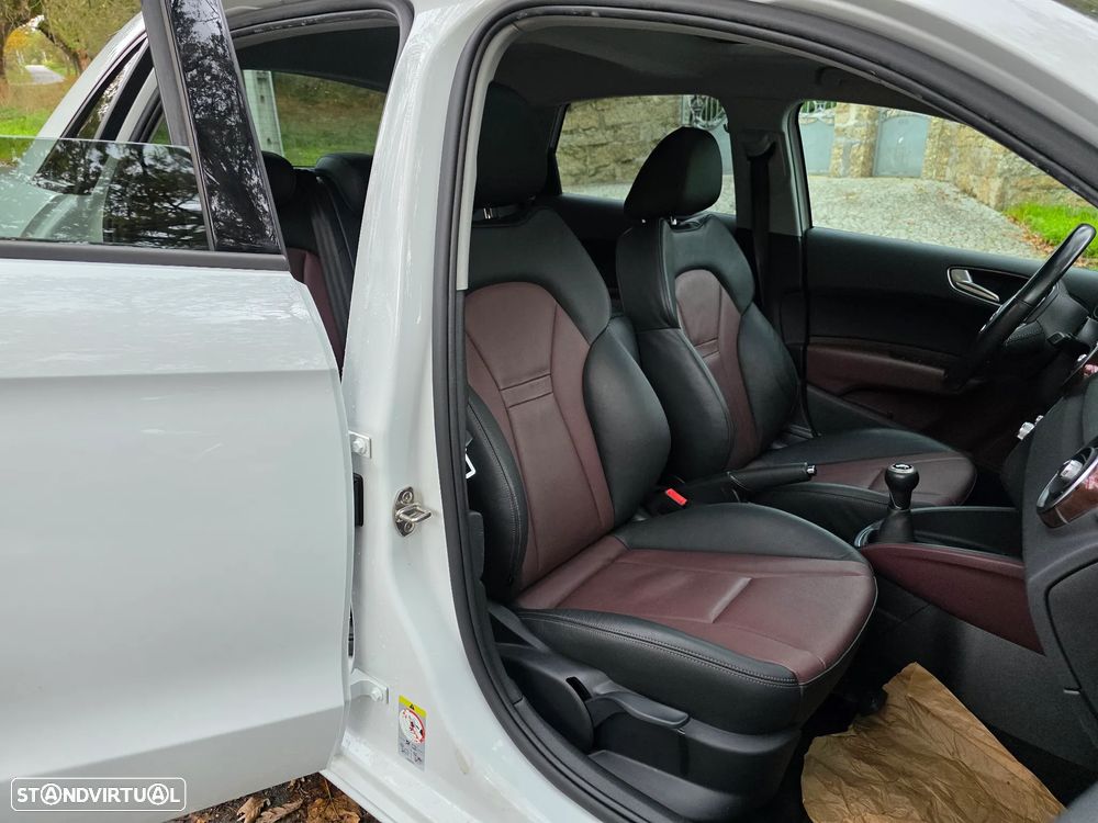 Audi A1 Sportback 1.6 TDI S line edition - 45