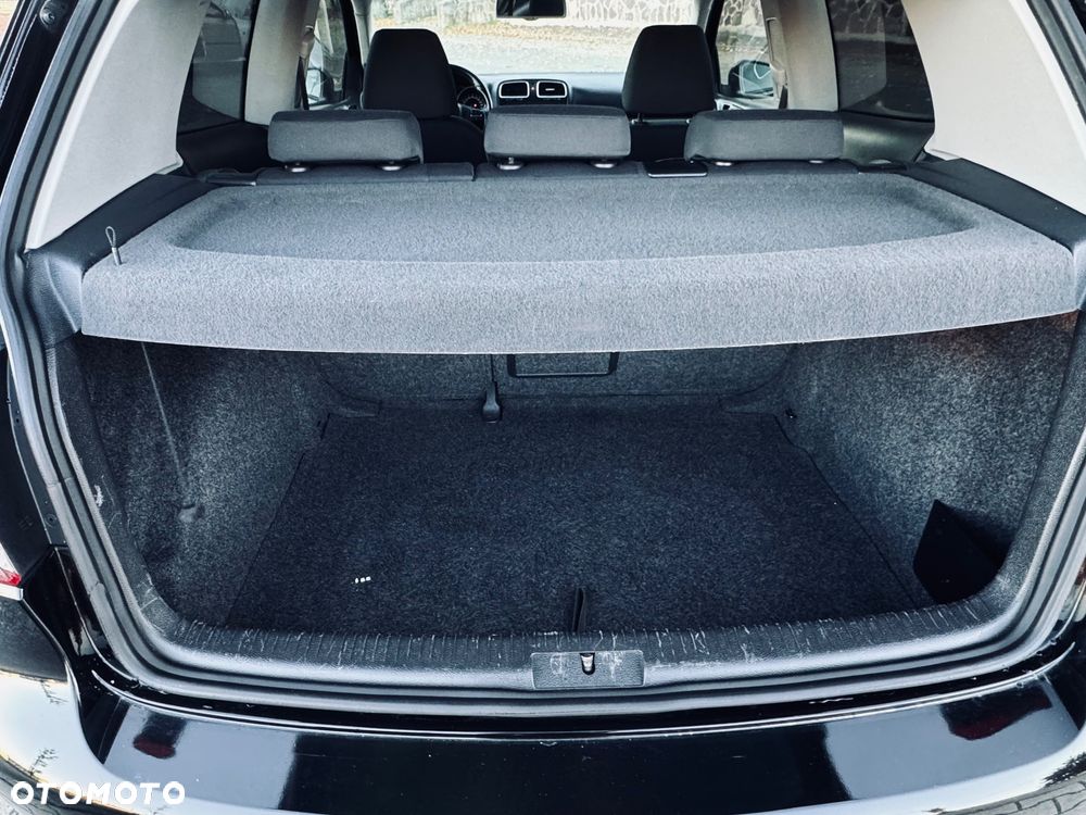 Volkswagen Golf VI 2.0 TDI Comfortline - 28