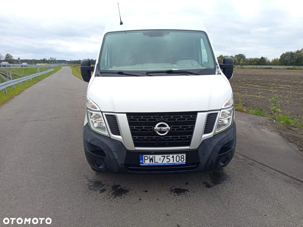 Nissan NV400 - 12