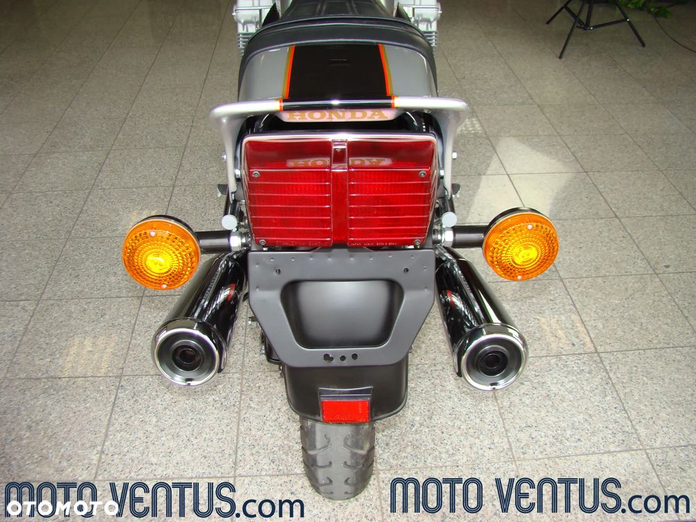 Honda CBX - 16