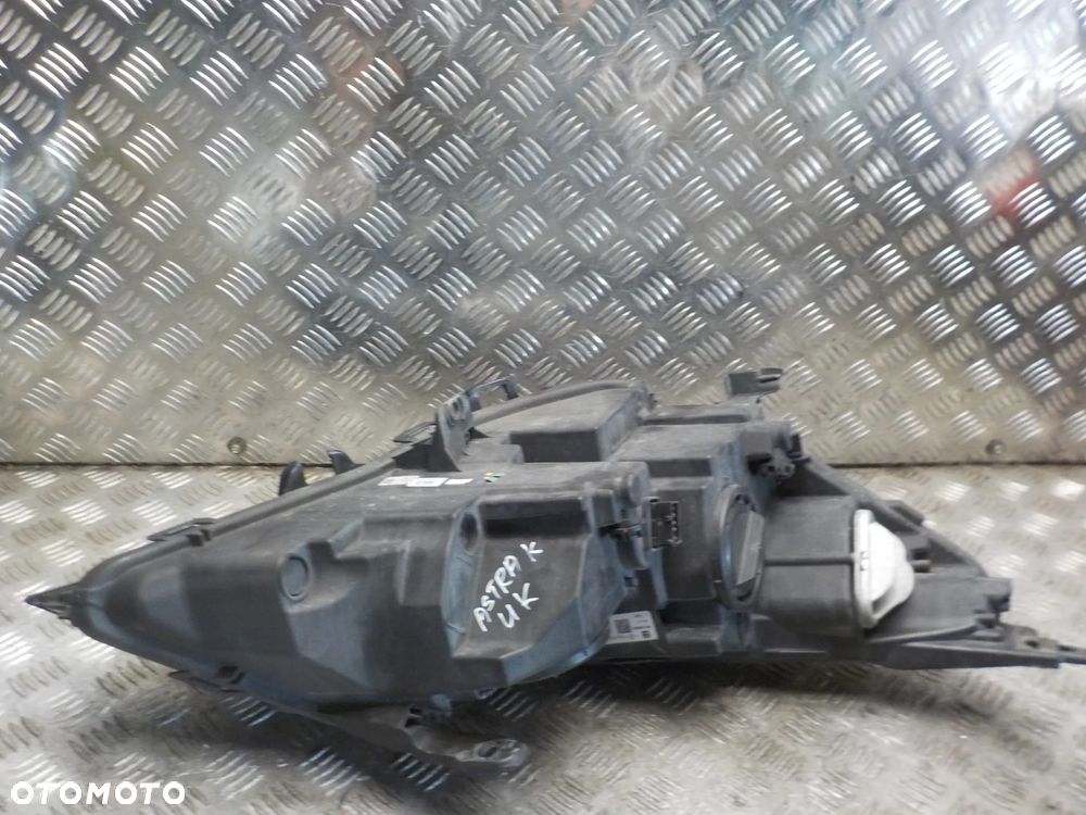 OPEL ASTRA V K REFLEKTOR LAMPA LEWY PRZÓD 13401143 ANGLIK - 2