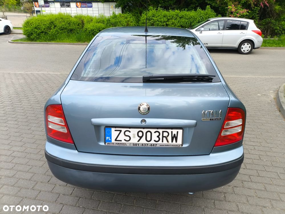 Skoda Octavia 1.6 Tour - 5