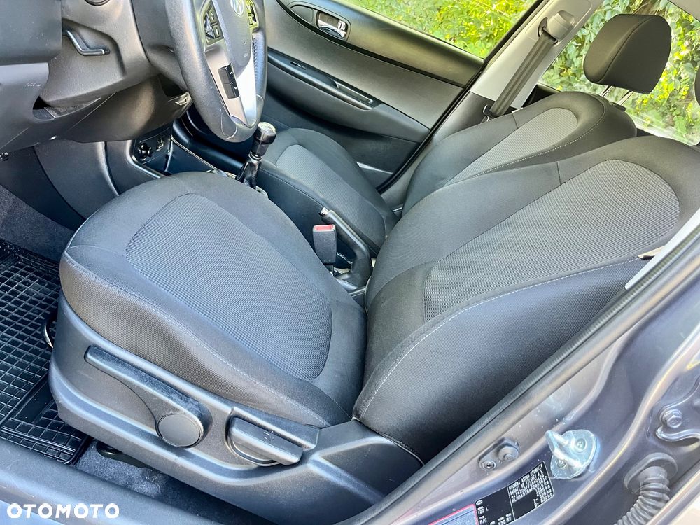Hyundai i20 1.2 Intro Edition - 17
