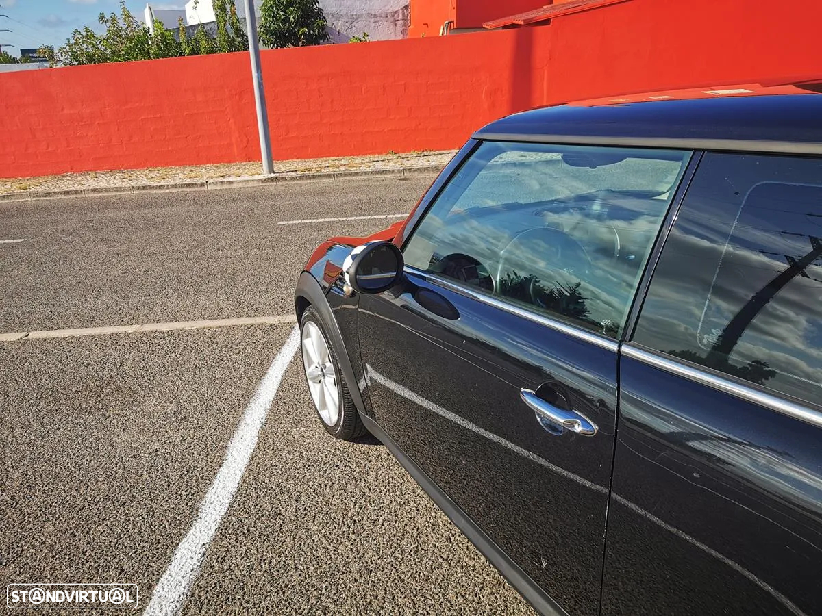 MINI 3 Portas Cooper D - 36