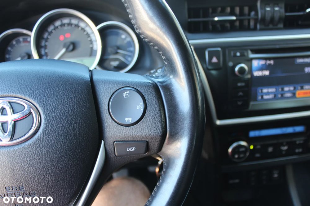 Toyota Auris 2.0 D-4D Comfort - 21