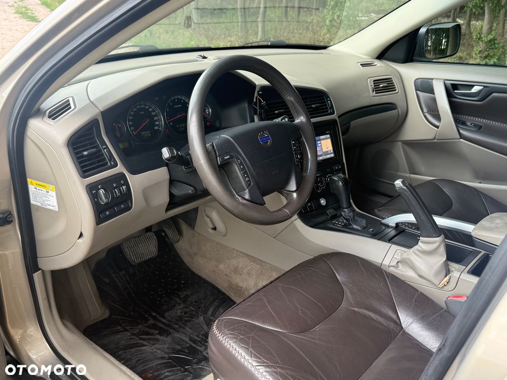 Volvo XC 70 - 18