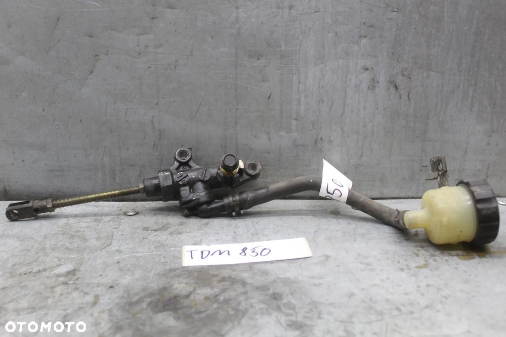 Yamaha TDM 850 91-95r pompa pompka hamulca tył tylna - 1
