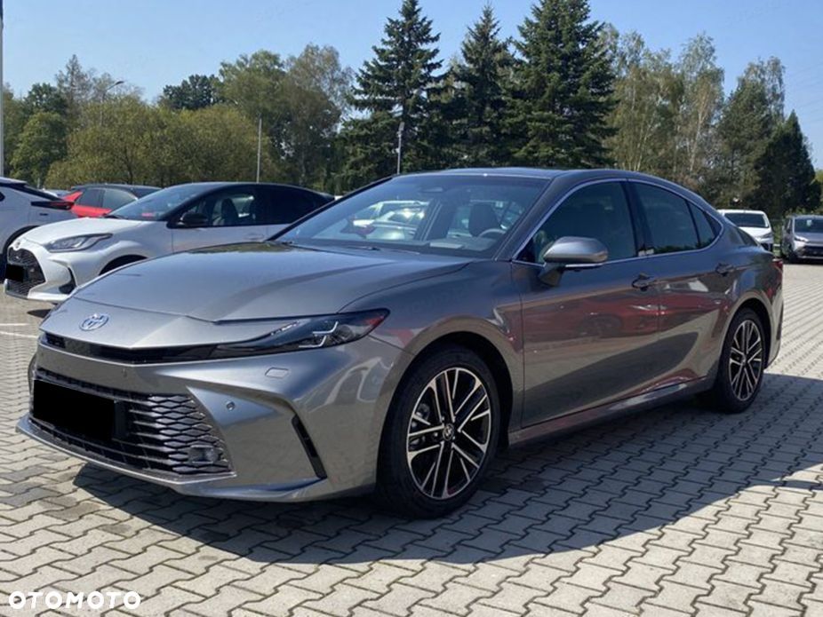 Toyota Camry - 2