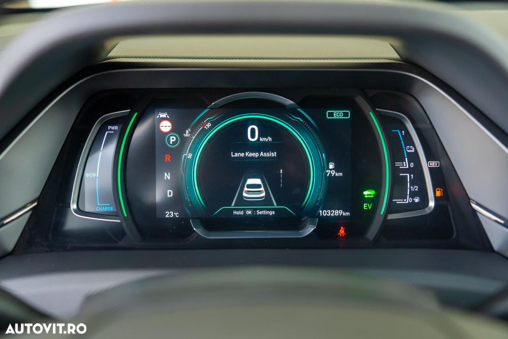 Hyundai IONIQ - 15