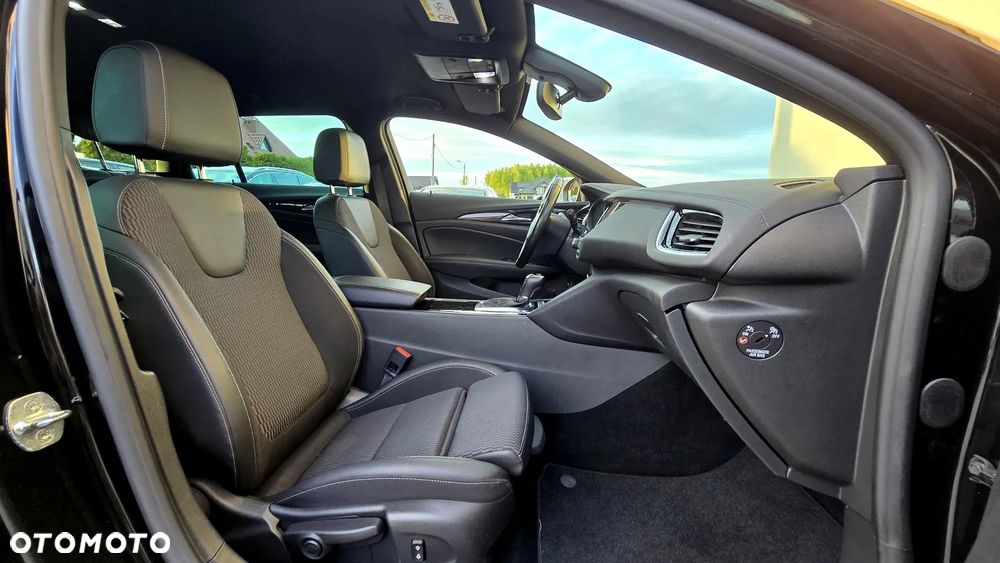 Opel Insignia 2.0 CDTI Business Elegance S&S - 25