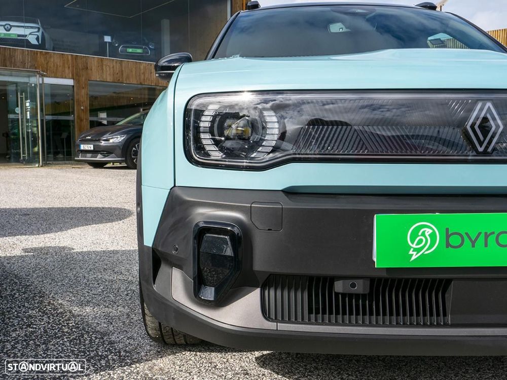 Renault 4 E-Tech 52 kWh Iconic Autonomia Conforto - 5