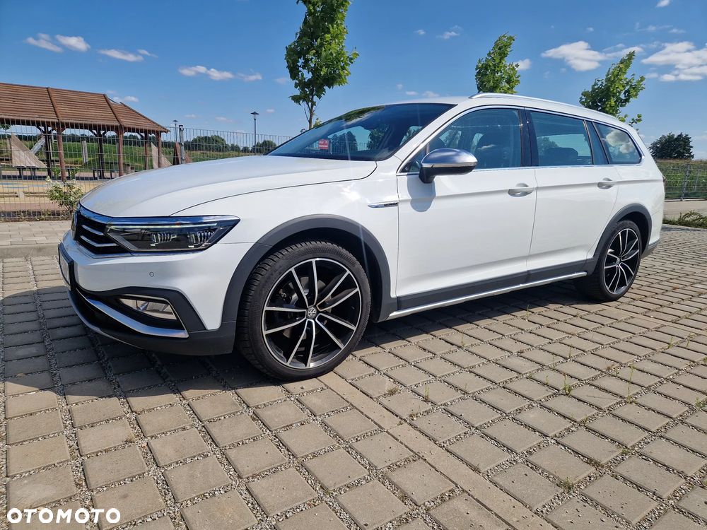 Volkswagen Passat Alltrack 2.0 TDI SCR 4Motion DSG - 11