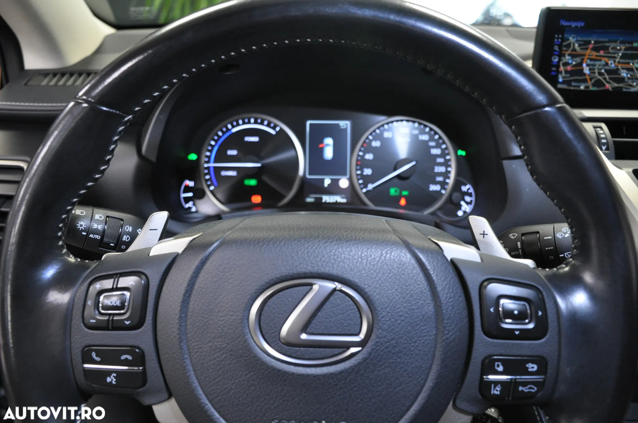 Lexus Seria NX 300h AWD Executive Plus - 14