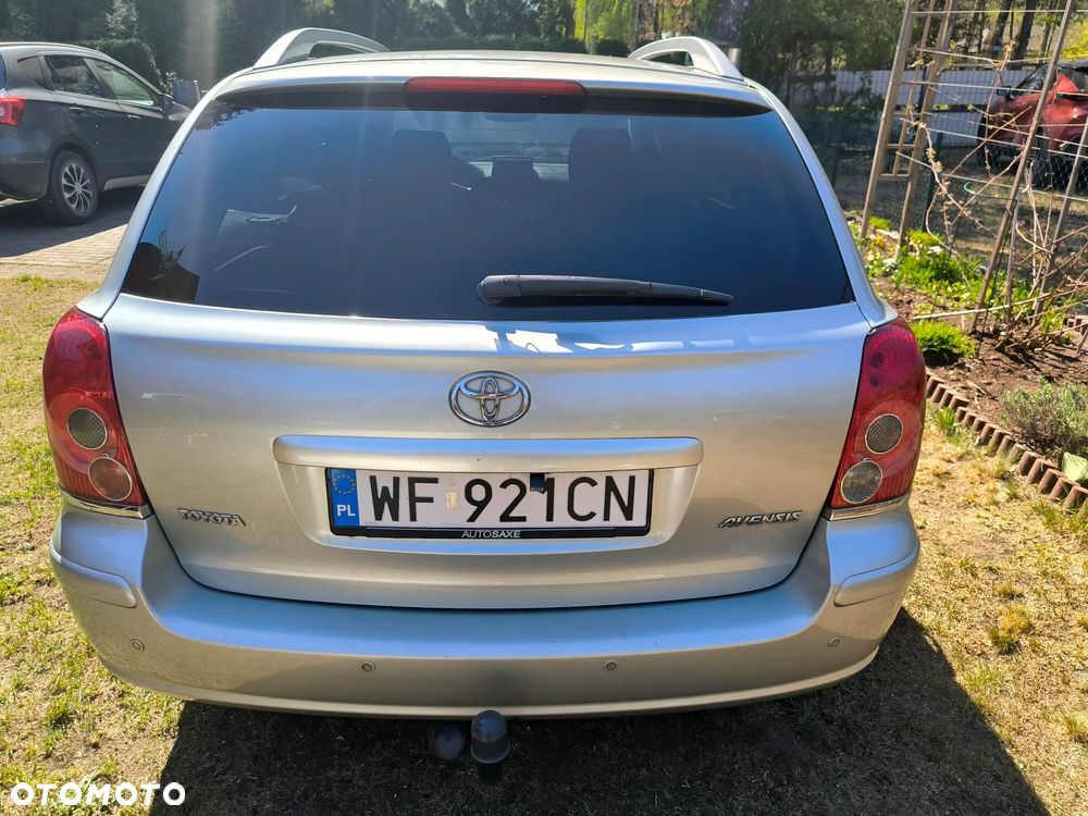 Toyota Avensis 1.8 VVT-i Automatik Sol - 5