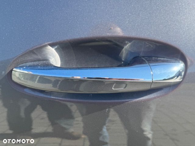 Mercedes-Benz GLA - 30