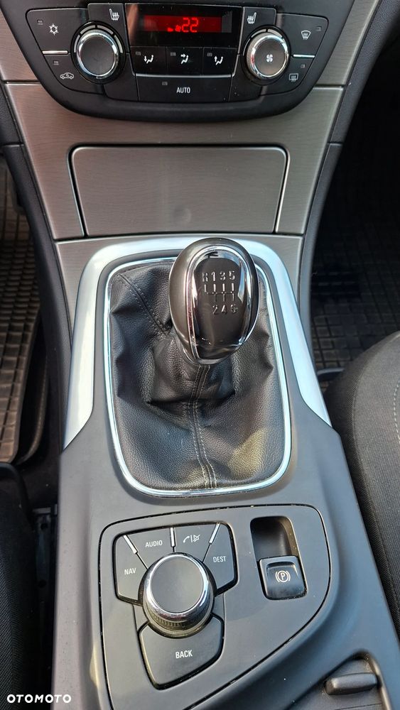 Opel Insignia 1.8 - 8