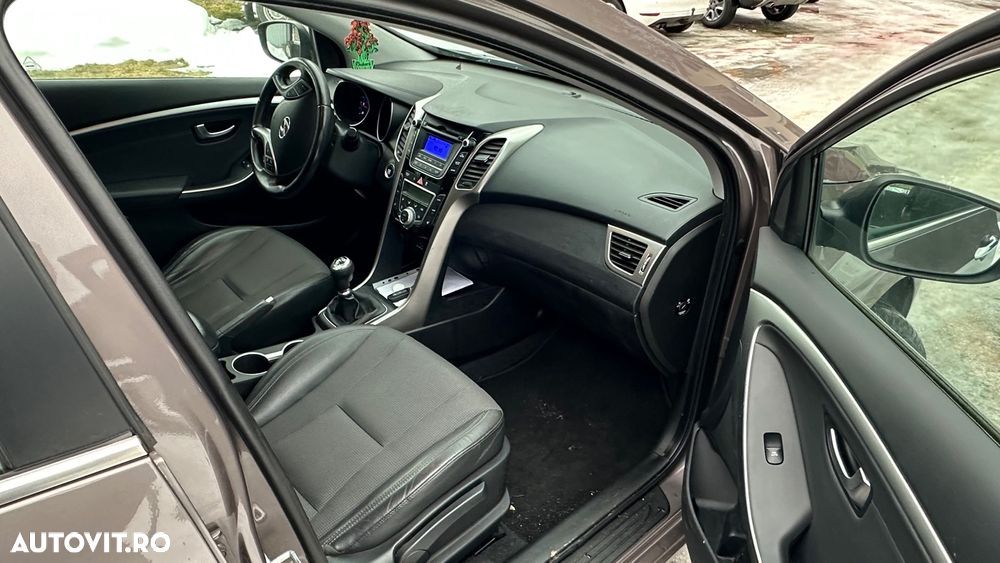 Hyundai i30 i30cw 1.6 CRDi Style - 7