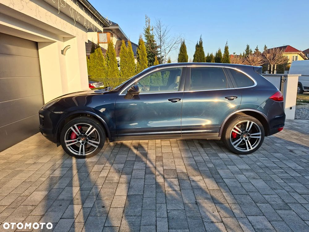 Porsche Cayenne Turbo Tiptronic S - 3