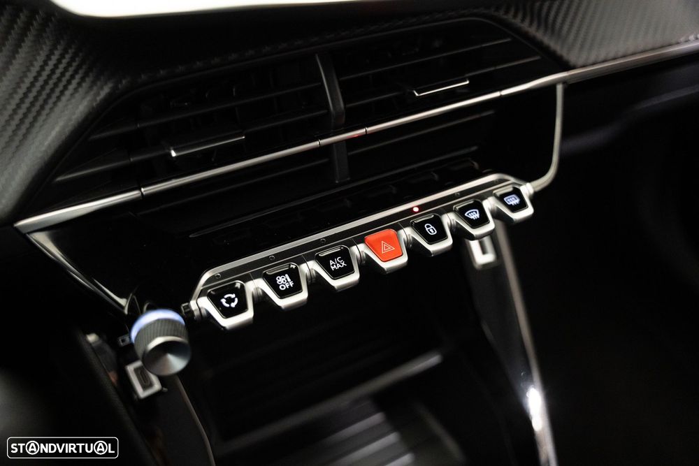 Peugeot 2008 1.2 PureTech Active EAT8 - 24