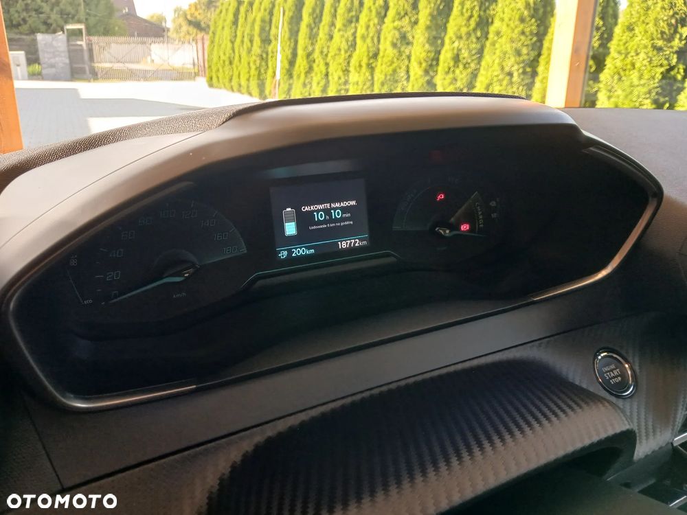 Peugeot 208 e-208 50kWh Style - 18