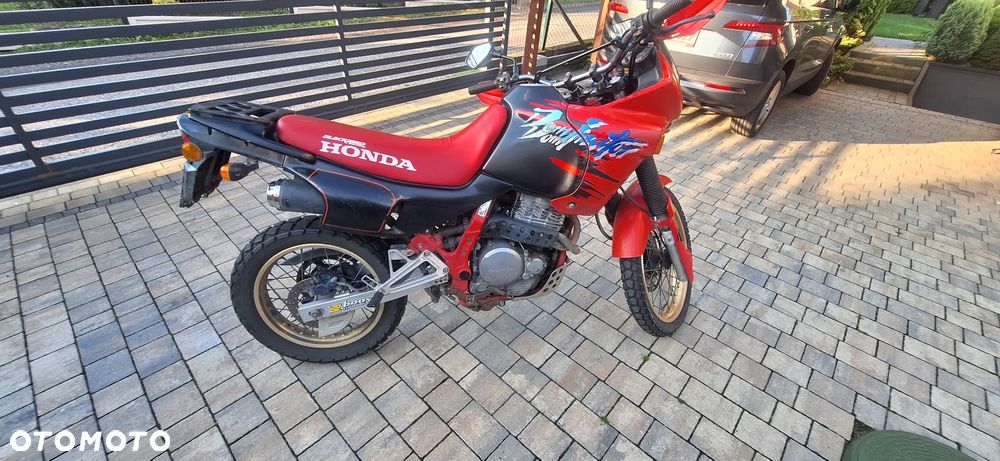 Honda NX - 3