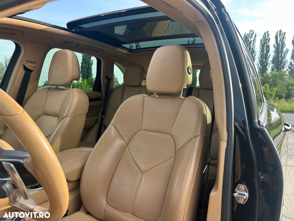 Porsche Cayenne - 31