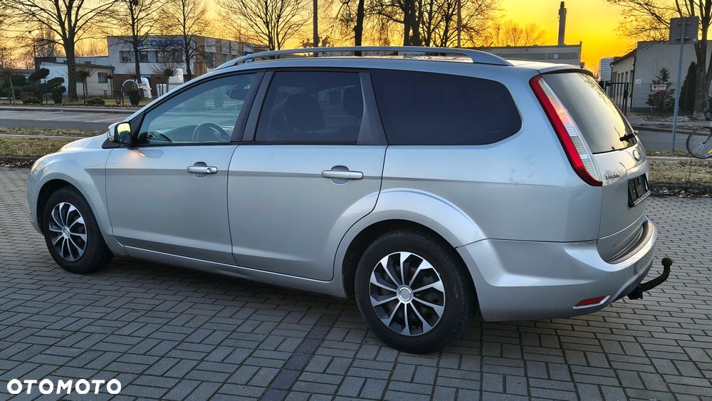 Ford Focus 1.6 16V Style - 4