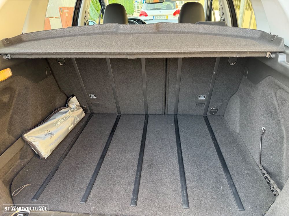 Peugeot 2008 1.2 PureTech Style - 10