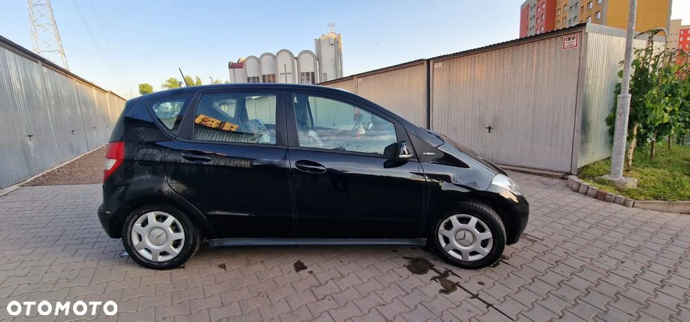 Mercedes-Benz Klasa A 180 BlueEFFICIENCY - 3