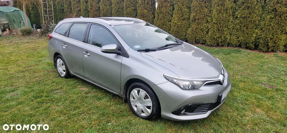 Toyota Auris 1.6 D-4D Premium - 5