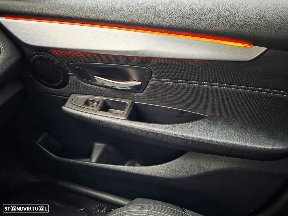 BMW 216 Active Tourer d Line Sport - 19