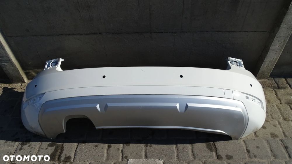 SKODA YETI I LIFT 5L6 - zderzak tylny - 4