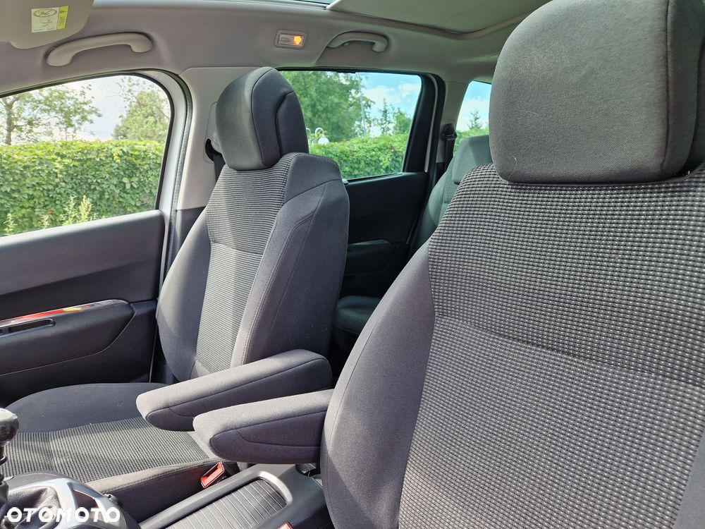 Peugeot 5008 - 10
