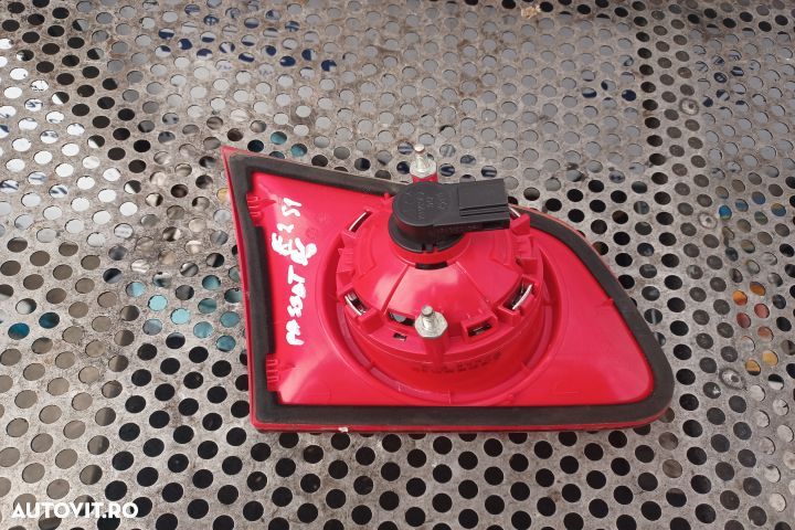 Lampa / Tripla stop stanga pe hayon 3C994509406S Volkswagen VW Passat - 4