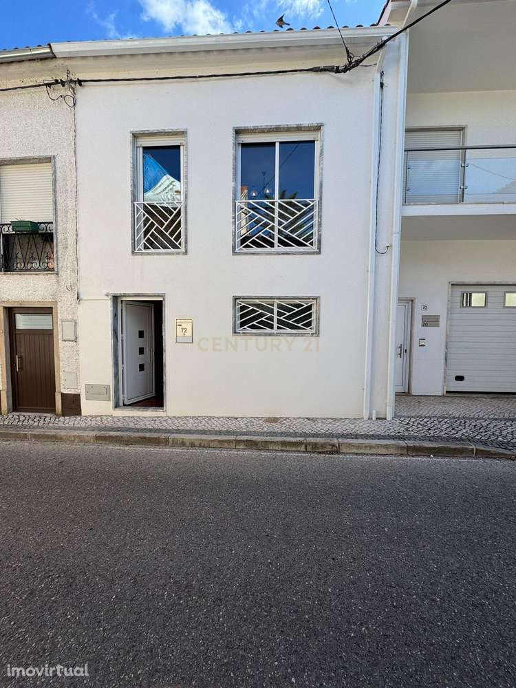 Moradia totalmente renovada em Alvaiázere || Conforto || Tranquilidade - Grande imagem: 2/51