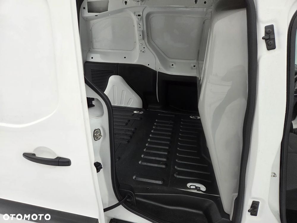 Peugeot Partner - 23