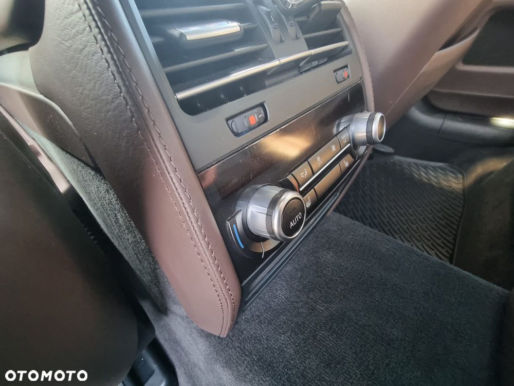 BMW Seria 7 750d xDrive - 21