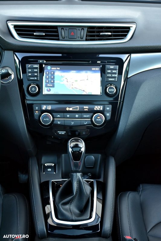 Nissan Qashqai 1.6 DCI Xtronic TEKNA+ - 22